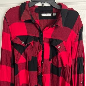 Red black plaid button down size medium